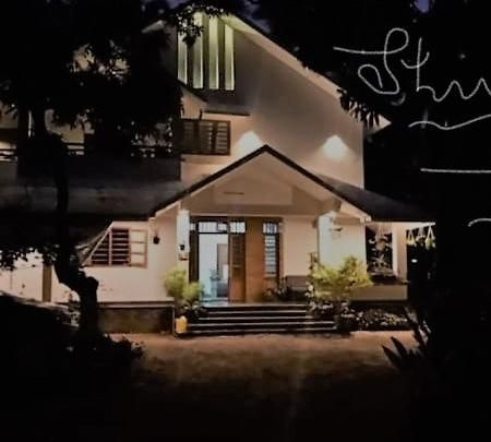 Shruthi'S Aarohi-Nature'S Retreat Mulappilangād Exterior foto